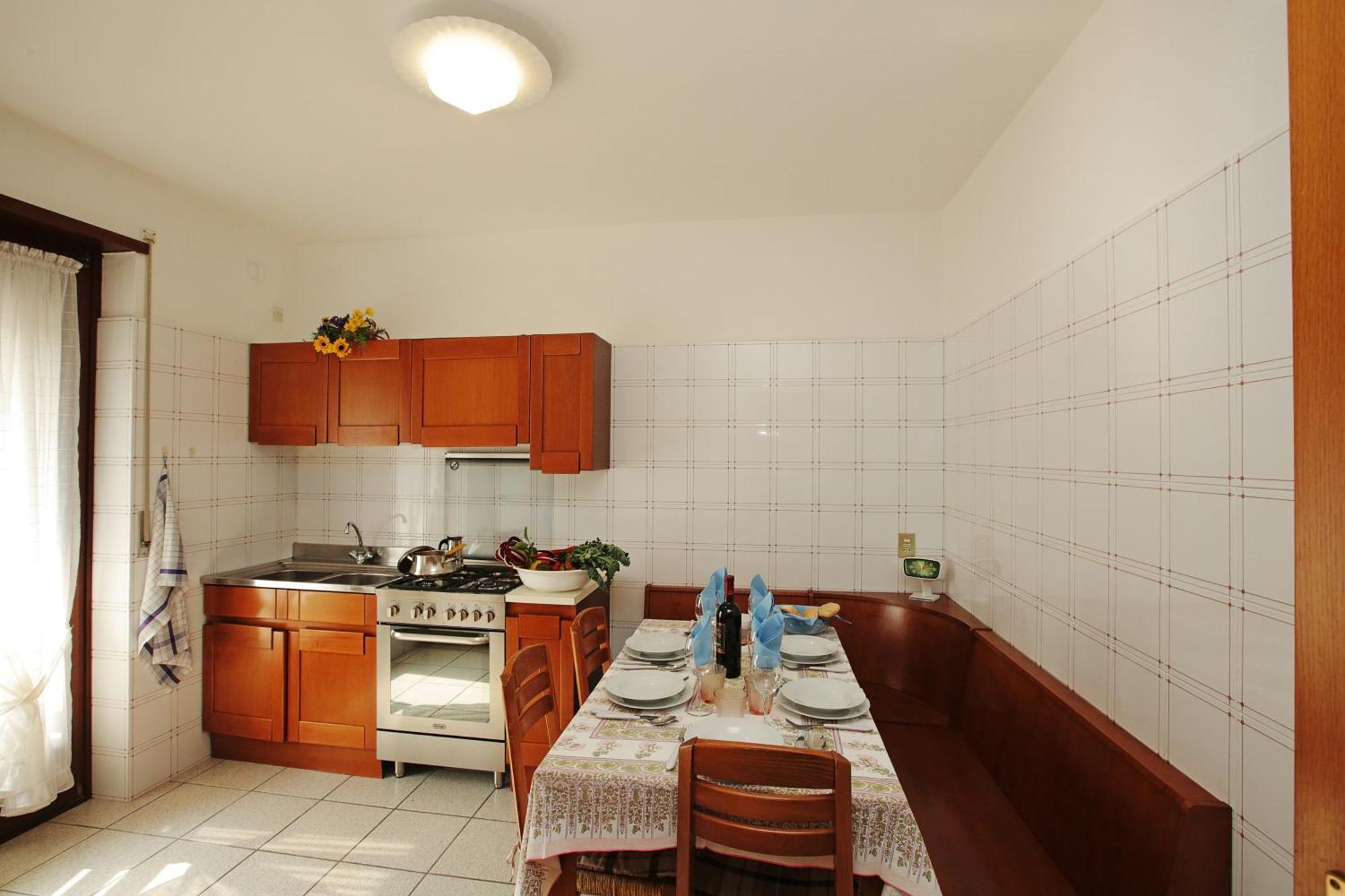 Appartamento Emma - Happy Rentals Riva del Garda Exterior photo